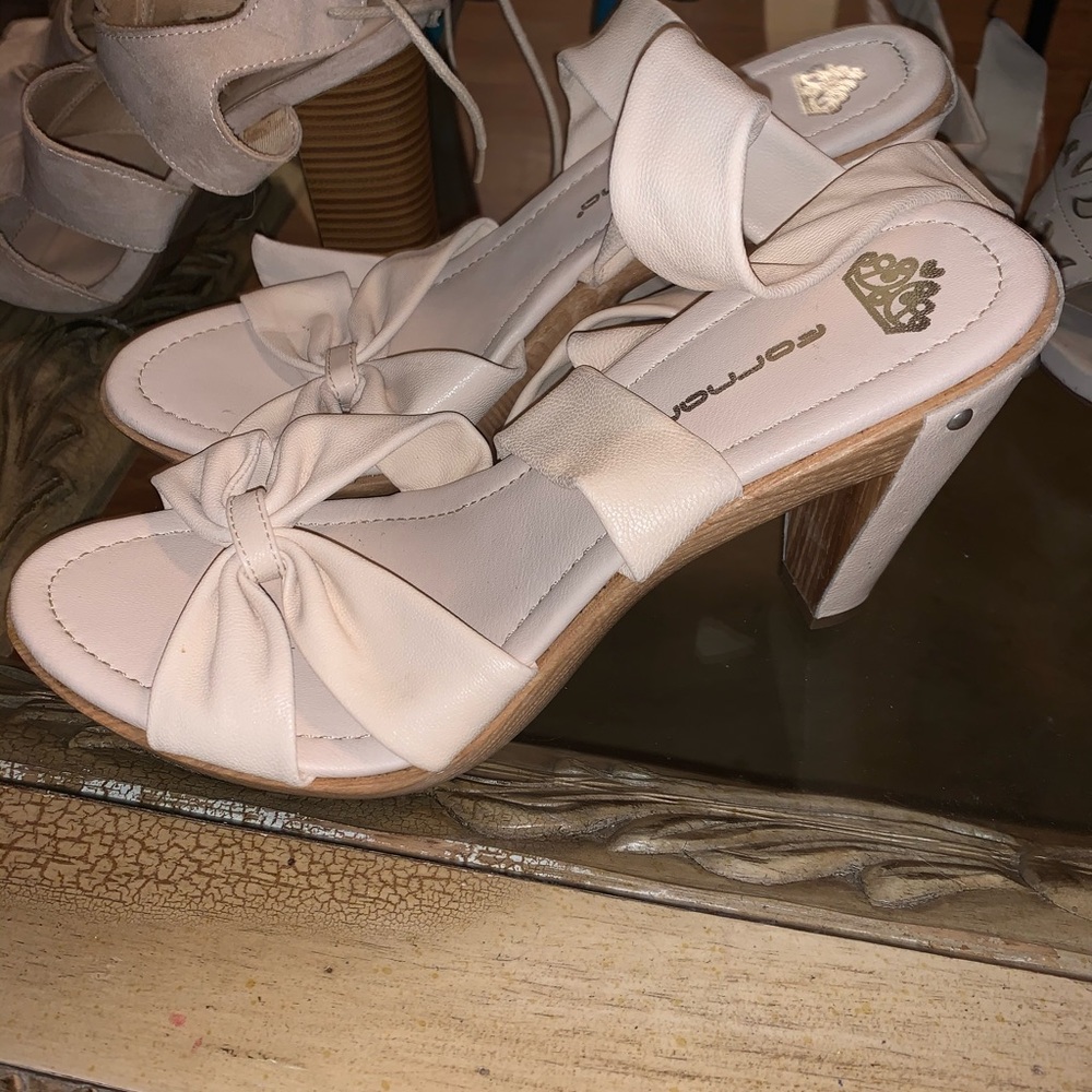 Women’s wrap around heels